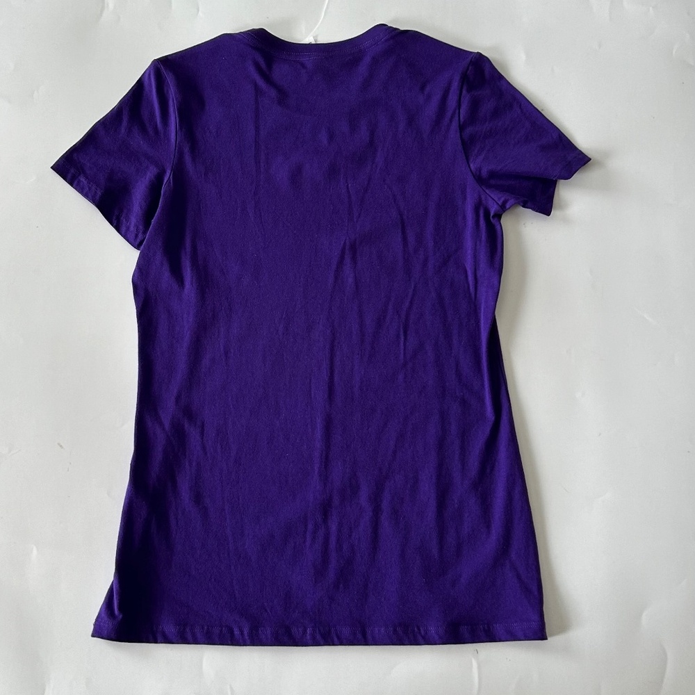 Bella Canvas Purple Size M Graphic Short Sleeve Tee NWT - Picture 5 of 5
